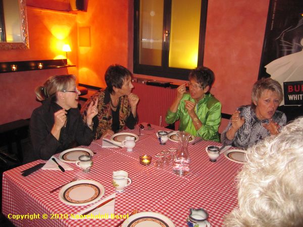 2010_abschlussessen_059.JPG